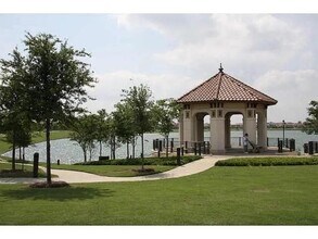 6715 DeLeon St in Irving, TX - Building Photo - Building Photo