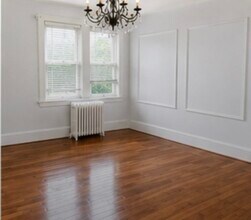 142 W 27th St in Bayonne, NJ - Building Photo - Building Photo