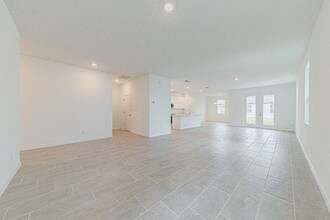 2354 Lancashire St in Davenport, FL - Foto de edificio - Building Photo