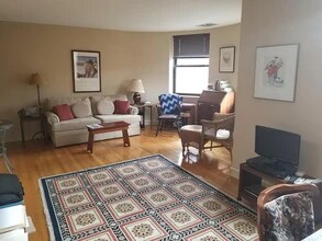 90 Gainsborough St, Unit 403 in Boston, MA - Building Photo - Building Photo