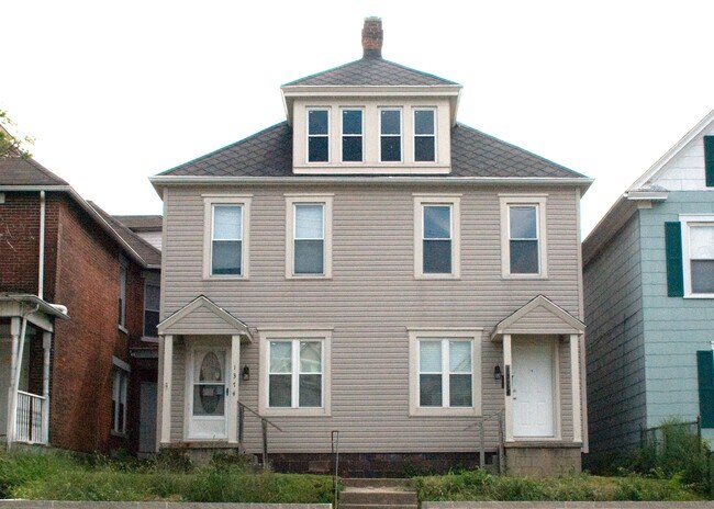 1374 Summit St, Unit 1374 Summit Street in Columbus, OH - Building Photo - Building Photo