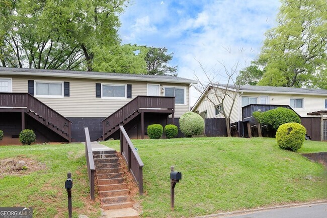1040 Herndon St NW, Unit A in Atlanta, GA - Building Photo - Building Photo