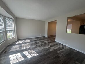 2225 Rosina Dr in Miamisburg, OH - Building Photo - Building Photo
