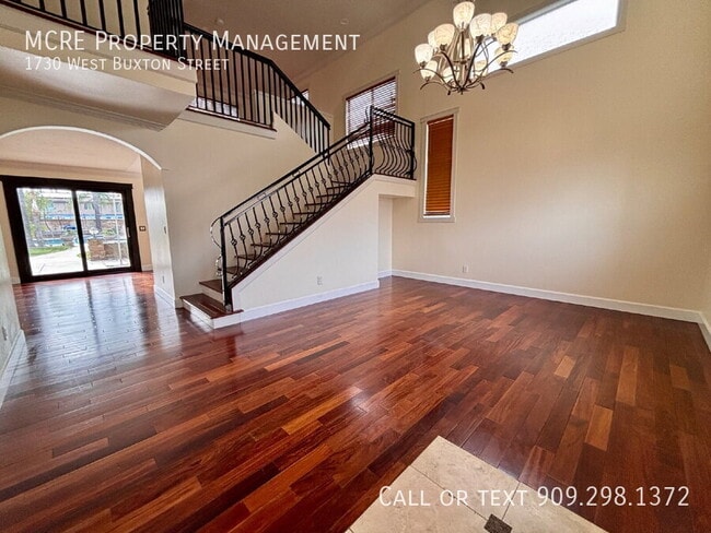 property at 1730 W Buxton St