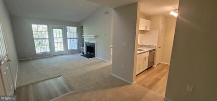 21023 Timber Ridge Terrace in Ashburn, VA - Building Photo - Building Photo