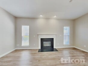 24 Pilot Ridge Ct, Unit 1 in Greensboro, NC - Foto de edificio - Building Photo