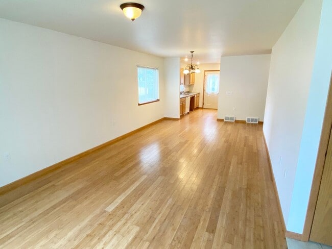 1441 Madison St in Wausau, WI - Building Photo - Building Photo