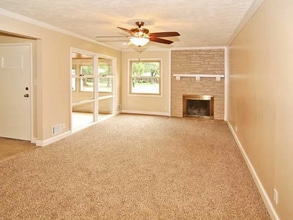 10118 Holaday Dr W in Carmel, IN - Building Photo - Building Photo