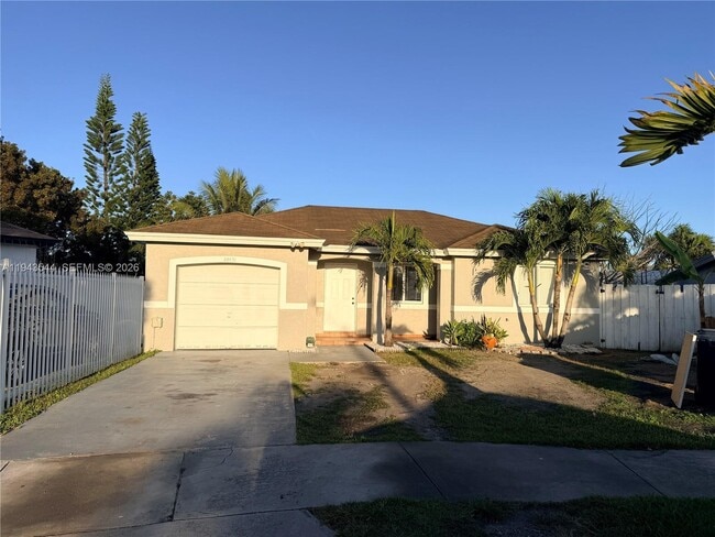 28431 SW 135th Ave in Homestead, FL - Building Photo - Building Photo