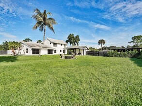 1350 C Rd in Loxahatchee Groves, FL - Building Photo - Building Photo