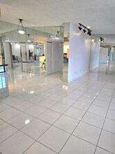 9626 W McNab Rd in Tamarac, FL - Building Photo - Building Photo