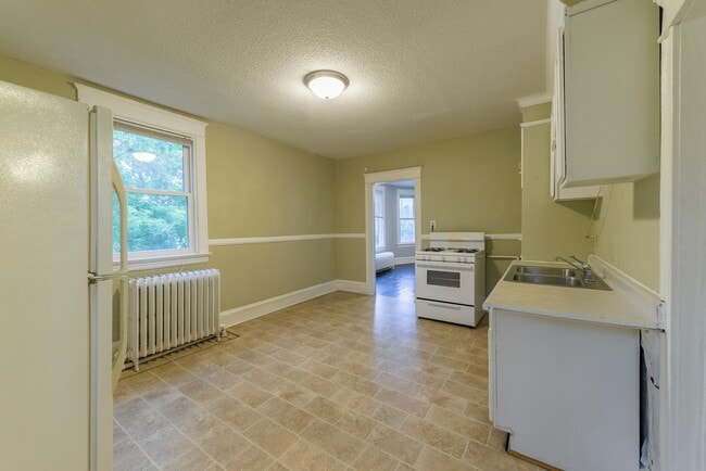 property at 2208-2210 Glenwood Ave