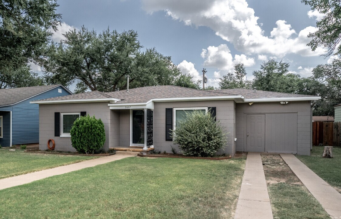 3607 26th St in Lubbock, TX - Building Photo