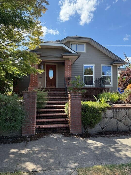 5403 NE 11th Ave in Portland, OR - Building Photo