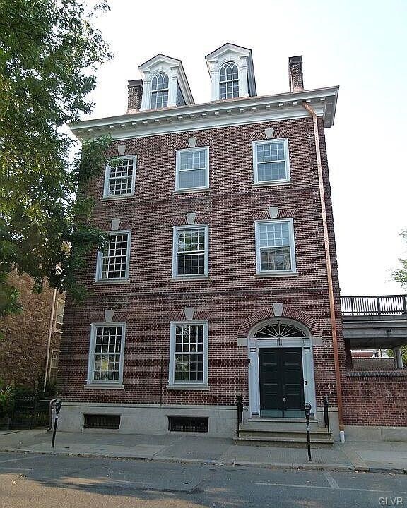 214 Spring Garden St, Unit Penthouse in Easton, PA - Foto de edificio