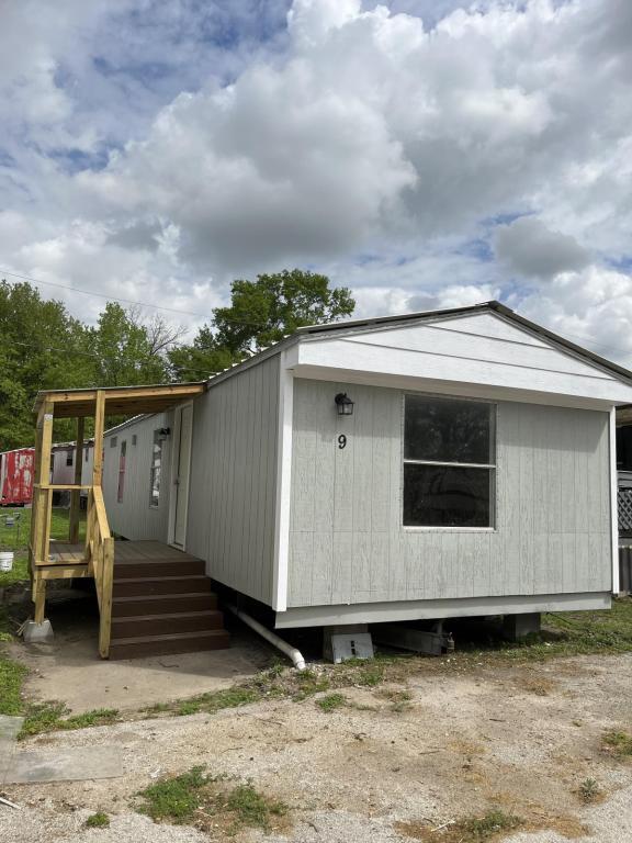 8102 Yale St in Houston, TX - Building Photo - Building Photo