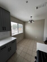220 Marguerita Ave, Unit B in Alhambra, CA - Building Photo - Building Photo