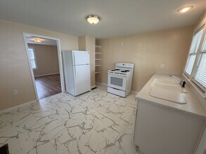 530 Crescent Dr in Greeneville, TN - Building Photo - Building Photo