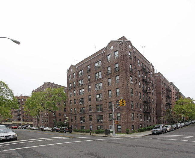 Ethan Allen in Forest Hills, NY - Building Photo - Building Photo