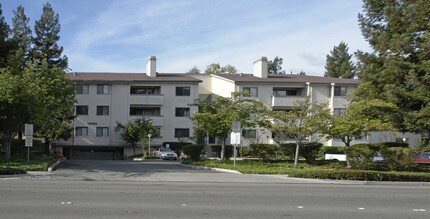 39951-39993 Fremont Blvd in Fremont, CA - Foto de edificio - Building Photo