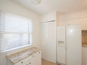 3537 S Zunis Ct in Tulsa, OK - Building Photo - Building Photo