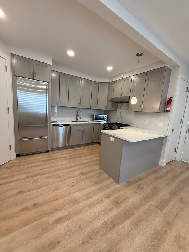 80 Charles St, Unit 1
