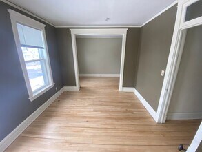 2107 E 5th St-Unit -2105 E 5th St in Duluth, MN - Building Photo - Building Photo