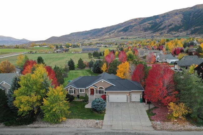 3203 E 4650 N in Eden, UT - Building Photo - Building Photo