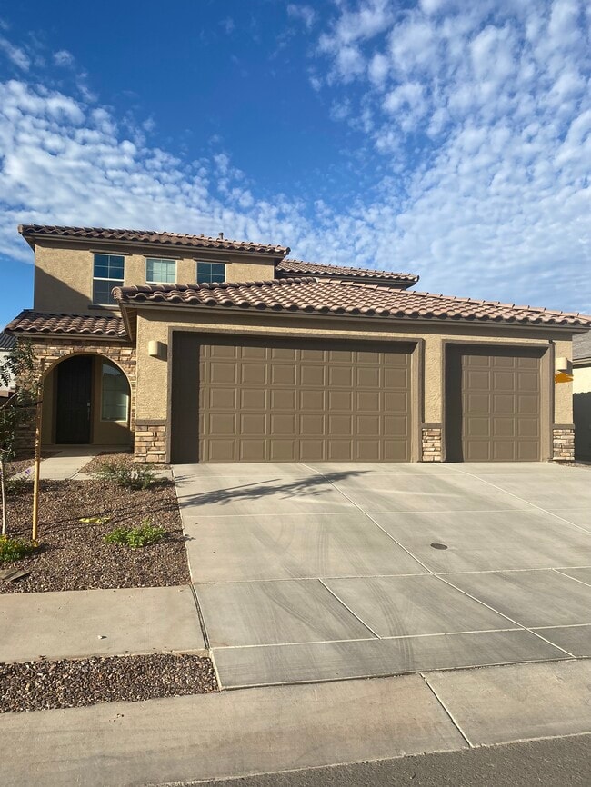 6682 E Via Olmeda, Unit Private Suite in Tucson, AZ - Building Photo - Building Photo