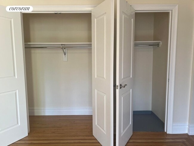 210 E 68th St in New York, NY - Building Photo - Building Photo