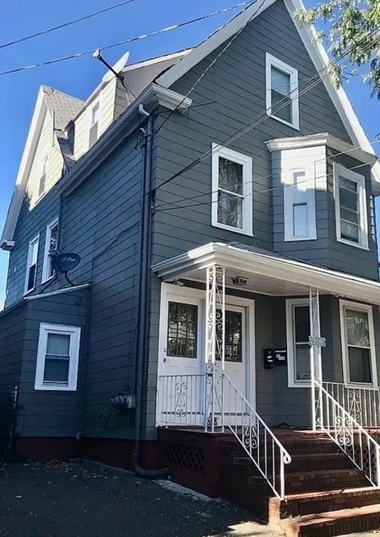 property at 58 Walnut St