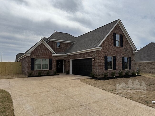 574 Tucker View Dr in Cordova, TN - Foto de edificio - Building Photo