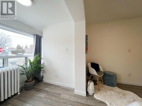 93 Northland Ave in Toronto, ON - Building Photo - Building Photo