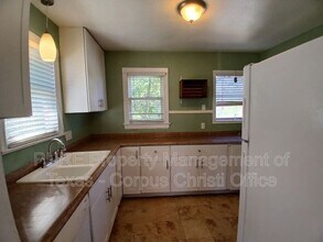 706 Louisiana Ave in Corpus Christi, TX - Building Photo - Building Photo