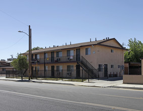 38756 Larkin Ave in Palmdale, CA - Building Photo - Building Photo