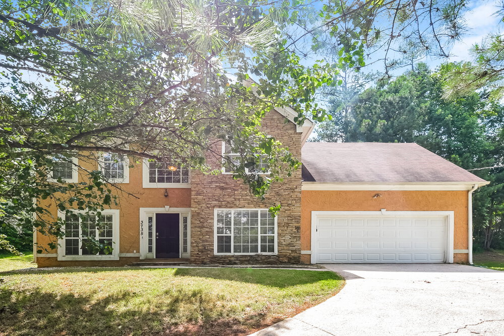 3735 Hollow Oak Ln in Stonecrest, GA - Building Photo