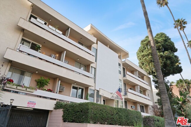 property at 425 S Kenmore Ave