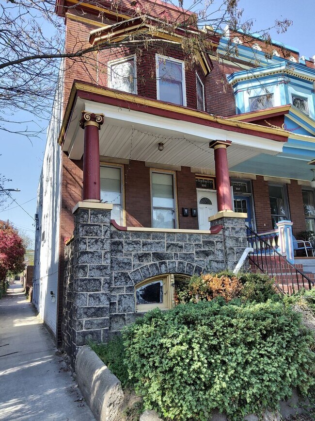 300 E 31st St in Baltimore, MD - Building Photo - Building Photo