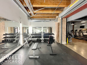 1515 W 15th St, Unit 2 in Chicago, IL - Building Photo - Building Photo
