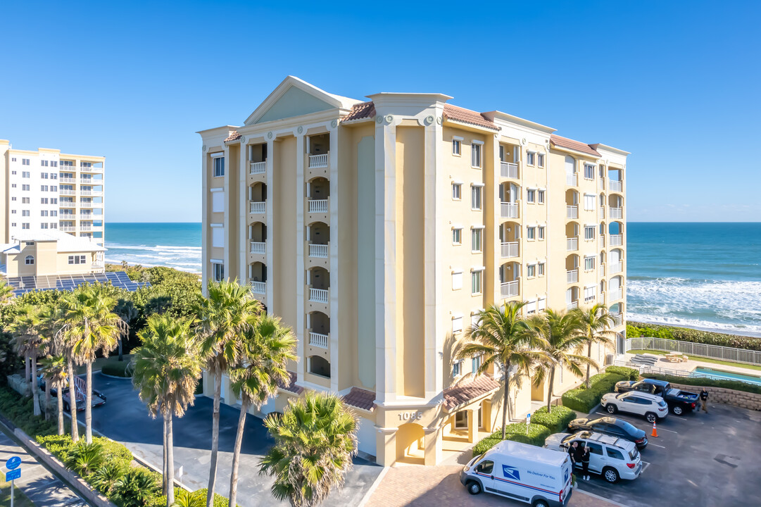 The Oceans in Satellite Beach, FL - Foto de edificio