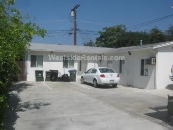 1243 N Sierra Bonita Ave in Pasadena, CA - Building Photo