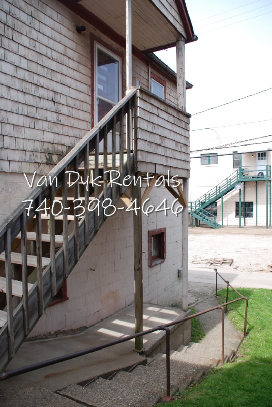 207.5 Scammel St in Marietta, OH - Building Photo - Building Photo