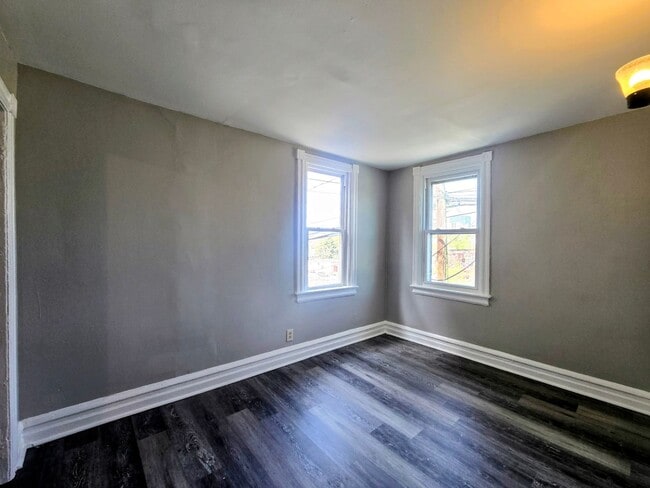 property at 514 Auburn St