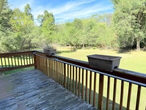 6070 Brooklyn Rd in Jackson, MI - Building Photo - Building Photo