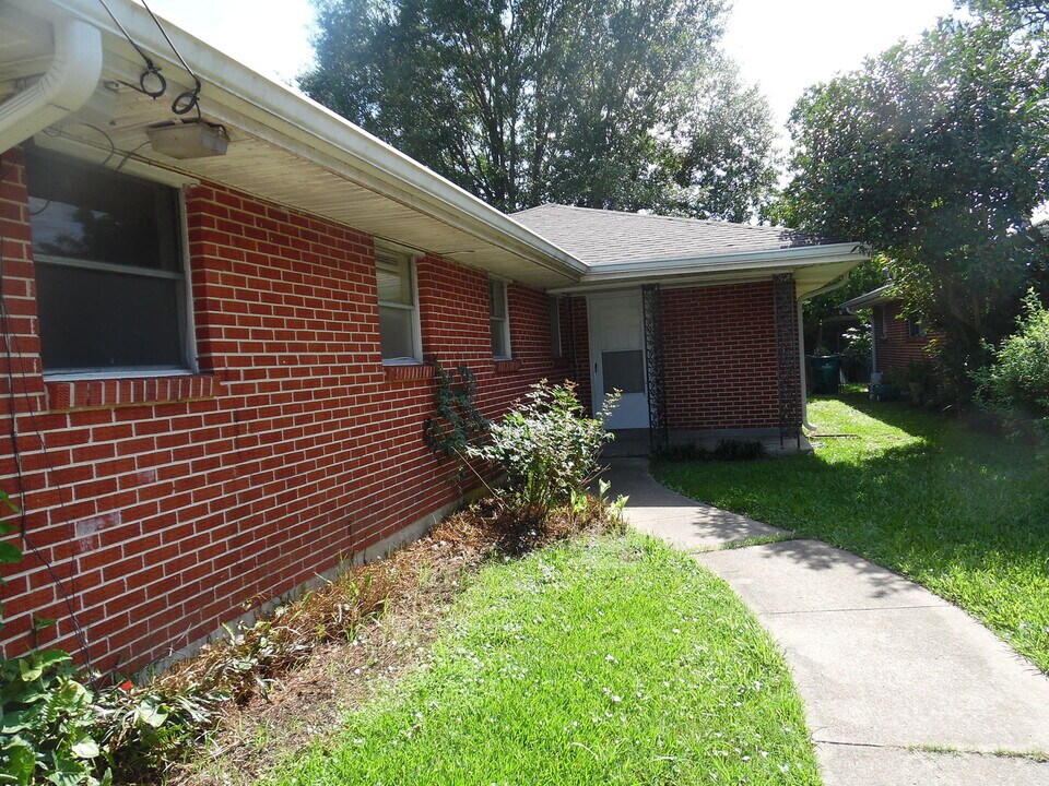 512-514 Oriole St in Metairie, LA - Building Photo