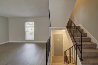 148 Carmel Woods Dr in Ellisville, MO - Building Photo - Building Photo