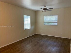 1720 Pierce St in Hollywood, FL - Building Photo - Building Photo