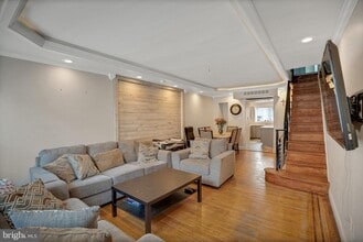 2312 S Hutchinson St in Philadelphia, PA - Building Photo - Building Photo