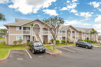 Mahi Ko at Waikele in Waipahu, HI - Foto de edificio - Building Photo