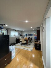 5 Jeffrey Ct in Syosset, NY - Building Photo - Building Photo
